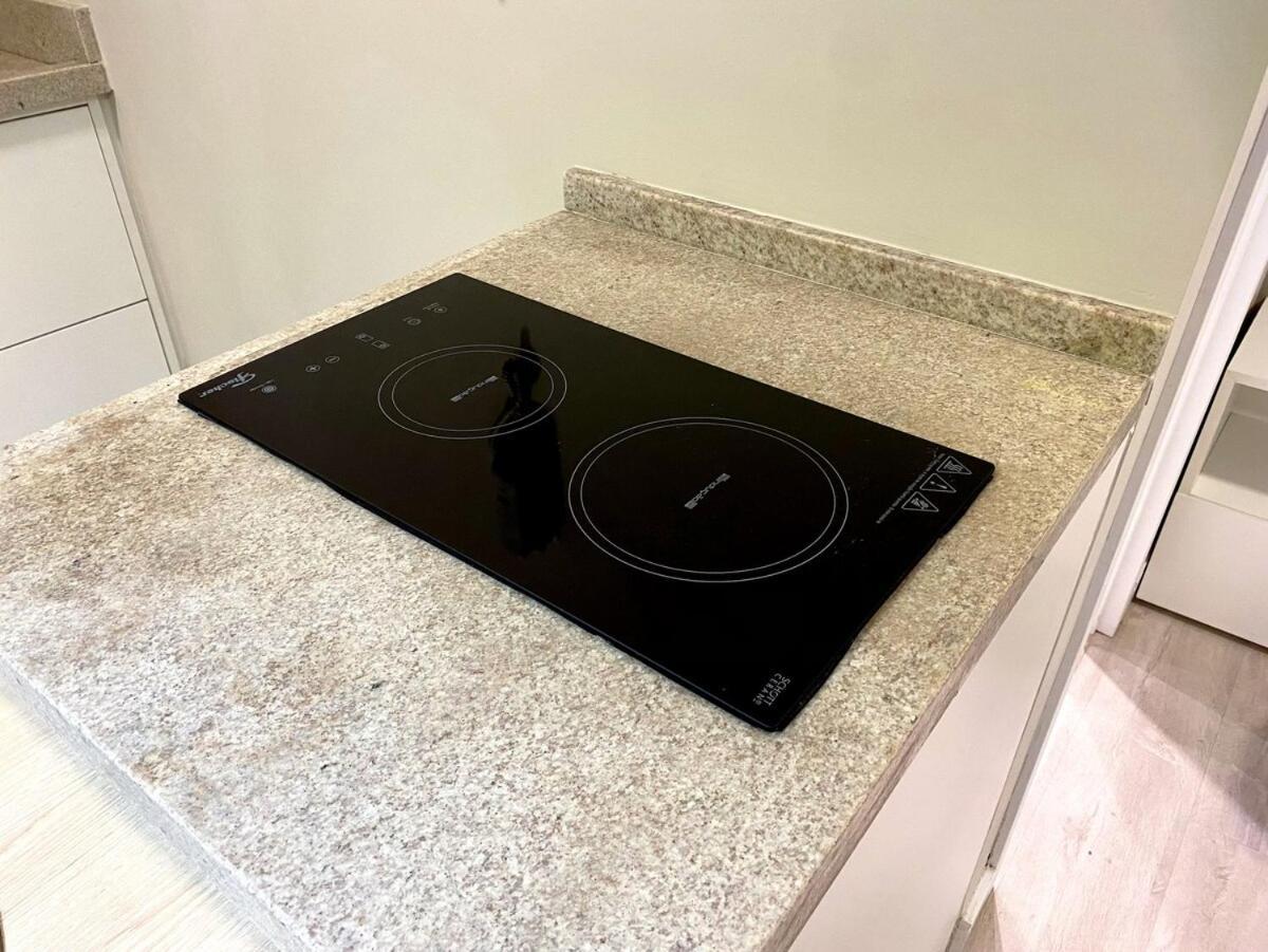 Urban Chic Ac E Smart Tv 50